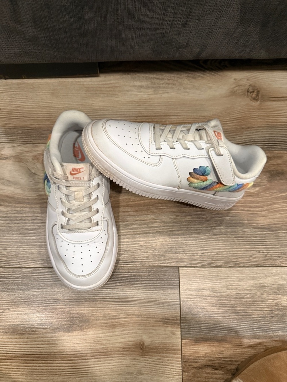 Nike Kids White Sneakers with Rainbow Stitch Detail size 3